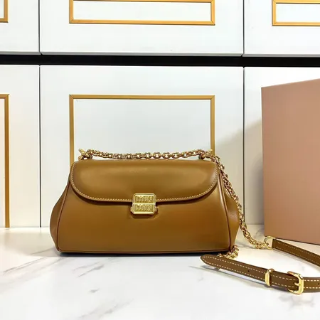 ミュウミュウ ショルダーバッグ