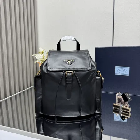 プラダ リュックサック