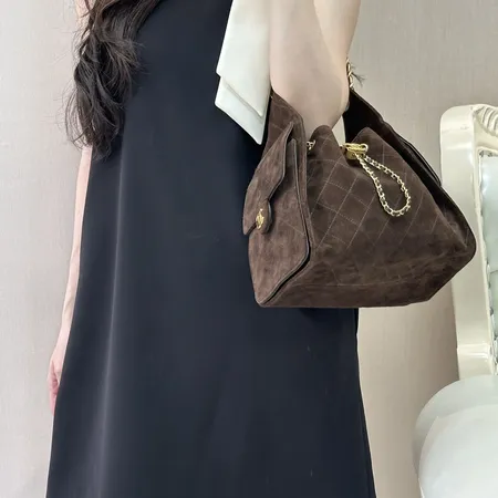 シャネル ハンドバッグ