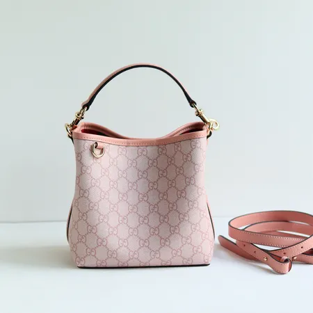 グッチ ショルダーバッグ