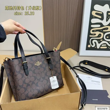 コーチ ハンドバッグ