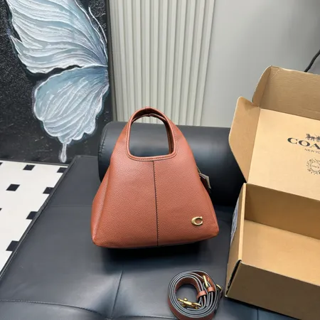 コーチ ハンドバッグ