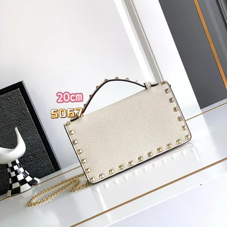 ヴァレンティノ ハンドバッグ