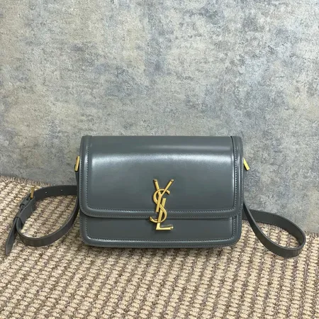 イブサンローラン ショルダーバッグ