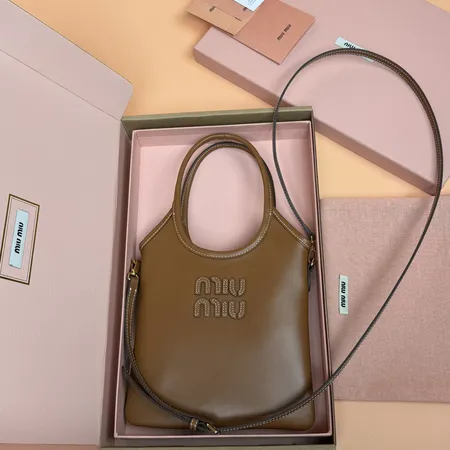 ミュウミュウ ハンドバッグ