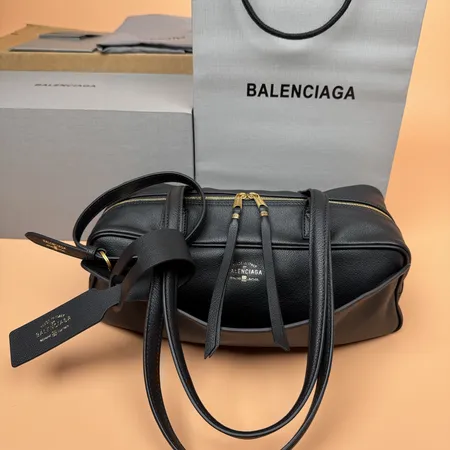 バレンシアガ ハンドバッグ