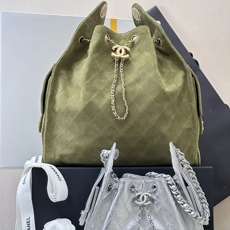 シャネル ハンドバッグ