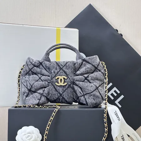 シャネル ハンドバッグ