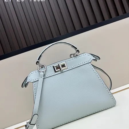 フェンディ ハンドバッグ