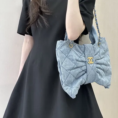 シャネル ハンドバッグ