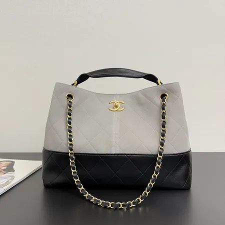 シャネル ハンドバッグ