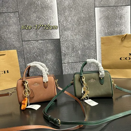 コーチ ハンドバッグ