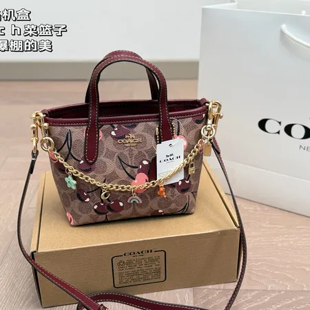 コーチ ハンドバッグ