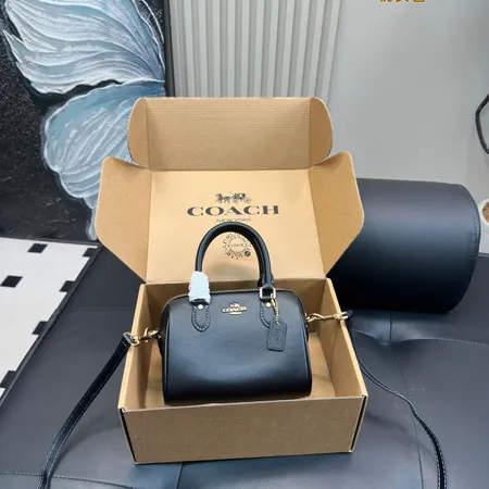 コーチ ハンドバッグ