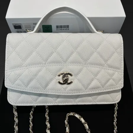 シャネル ハンドバッグ