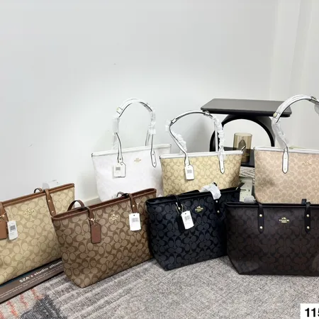 コーチ ハンドバッグ