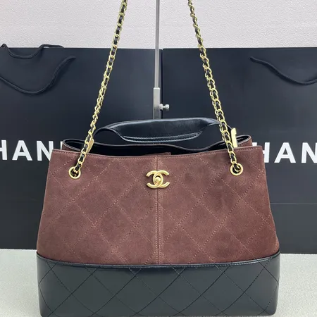 シャネル ショルダーバッグ