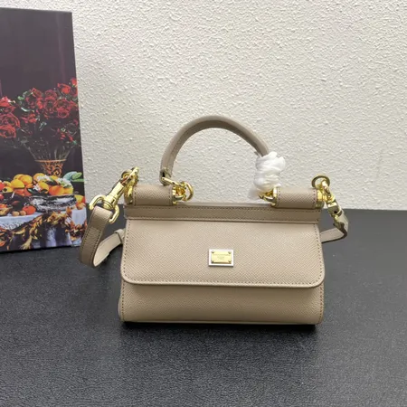 ドルチェ＆ガッバーナ ハンドバッグ