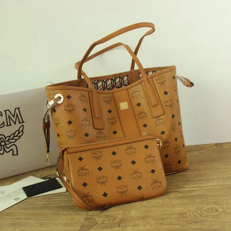 エムシーエム ハンドバッグ