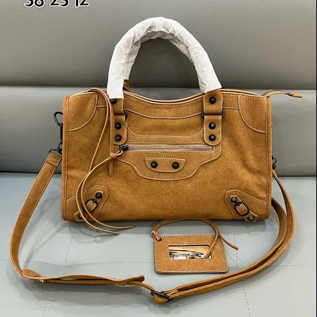 バレンシアガ ハンドバッグ