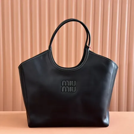 モスキーノ ハンドバッグ