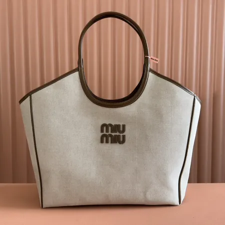 モスキーノ ハンドバッグ