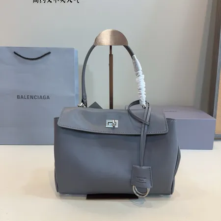 バレンシアガ ハンドバッグ