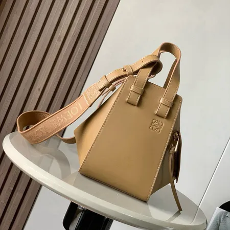 ロエベ ハンドバッグ