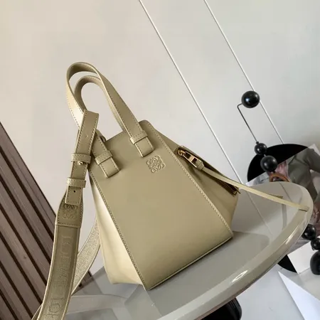 ロエベ ハンドバッグ