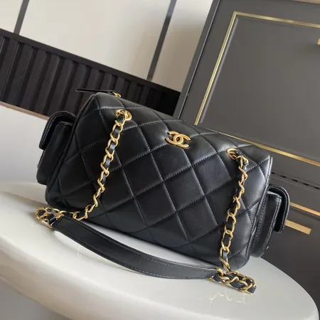 シャネル ハンドバッグ