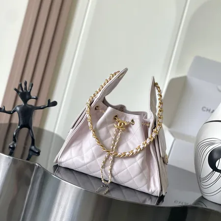 シャネル ハンドバッグ