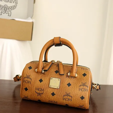 エムシーエム ハンドバッグ