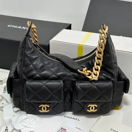 シャネル ショルダーバッグ