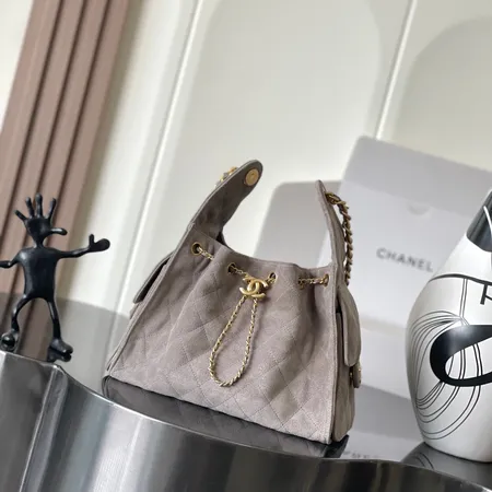 シャネル ハンドバッグ