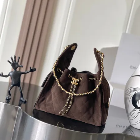 シャネル ハンドバッグ