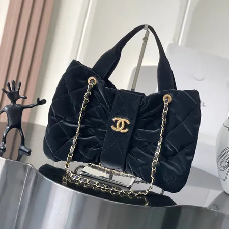 シャネル ハンドバッグ