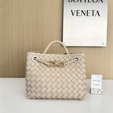 ボッテガ ヴェネタ ハンドバッグ