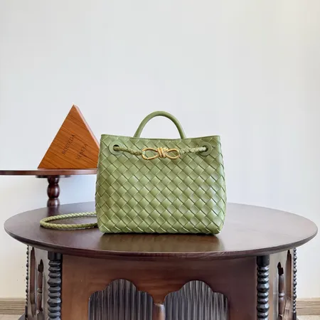 ボッテガ ヴェネタ ハンドバッグ