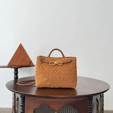 ボッテガ ヴェネタ ハンドバッグ