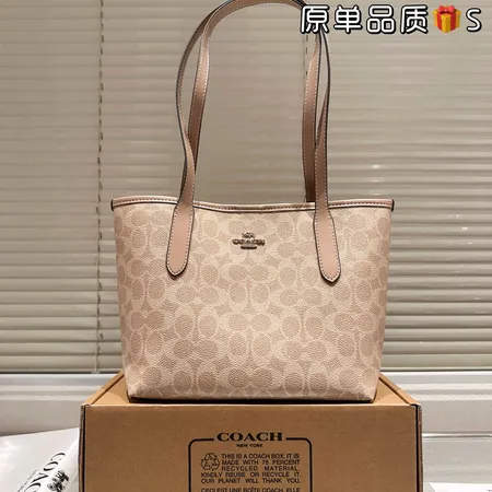 コーチ ハンドバッグ