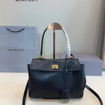 バレンシアガ ハンドバッグ