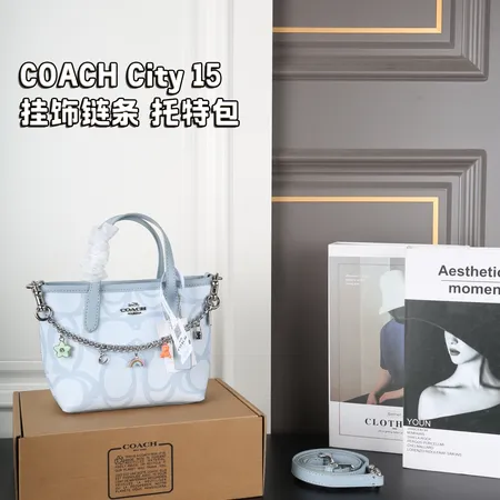 コーチ ハンドバッグ