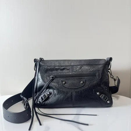 バレンシアガ ハンドバッグ