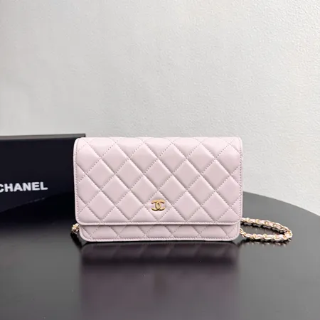 シャネル ショルダーバッグ