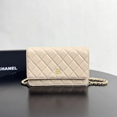 シャネル ショルダーバッグ