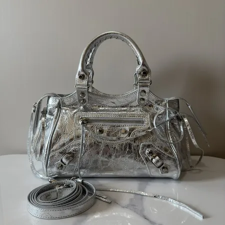 バレンシアガ ハンドバッグ