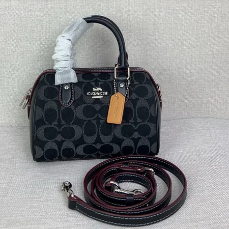 コーチ ハンドバッグ