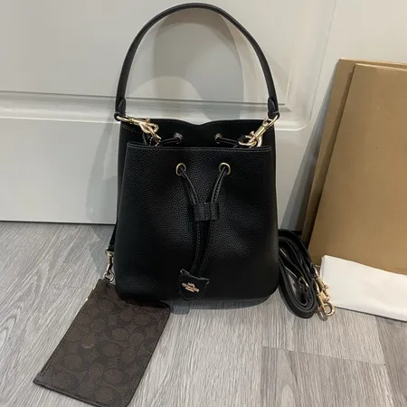 コーチ ハンドバッグ