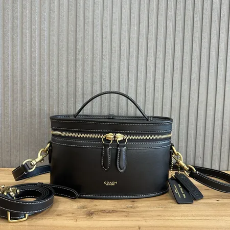 コーチ ハンドバッグ