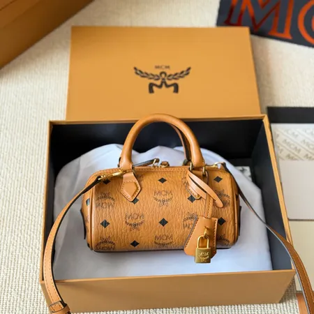 エムシーエム ハンドバッグ